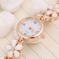 Reloj Dorado Flor JS07