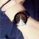 Reloj Piramide Dama Negro/Dorado - Vista 3