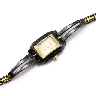Reloj Dama Rectangular Negro Dorado